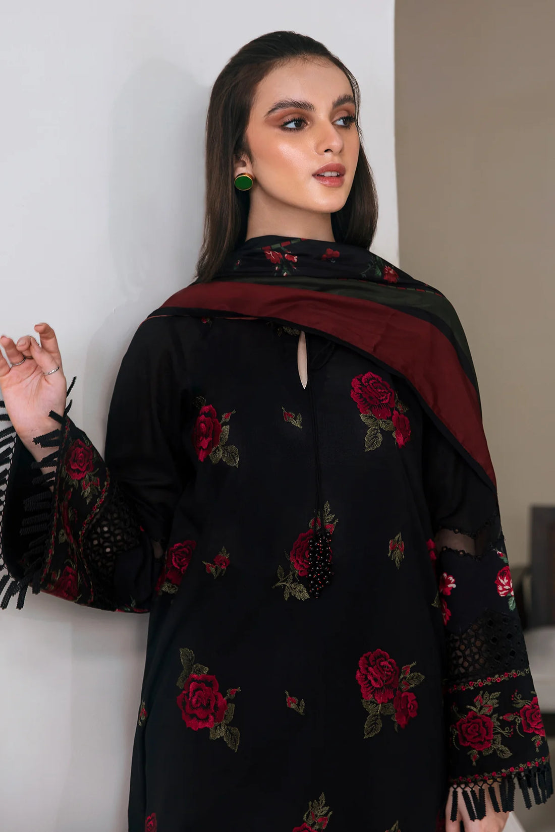 BAROQUE-3PC DHANAK EMBROIDERED SHIRT WITH COURTRAI PRINTED SHAWL AND TROUSER-BI-4004