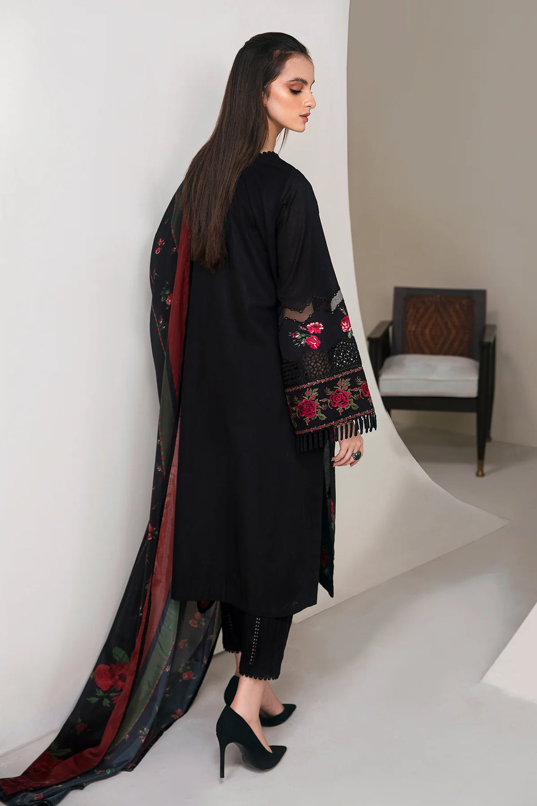 BAROQUE-3PC DHANAK EMBROIDERED SHIRT WITH COURTRAI PRINTED SHAWL AND TROUSER-BI-4004