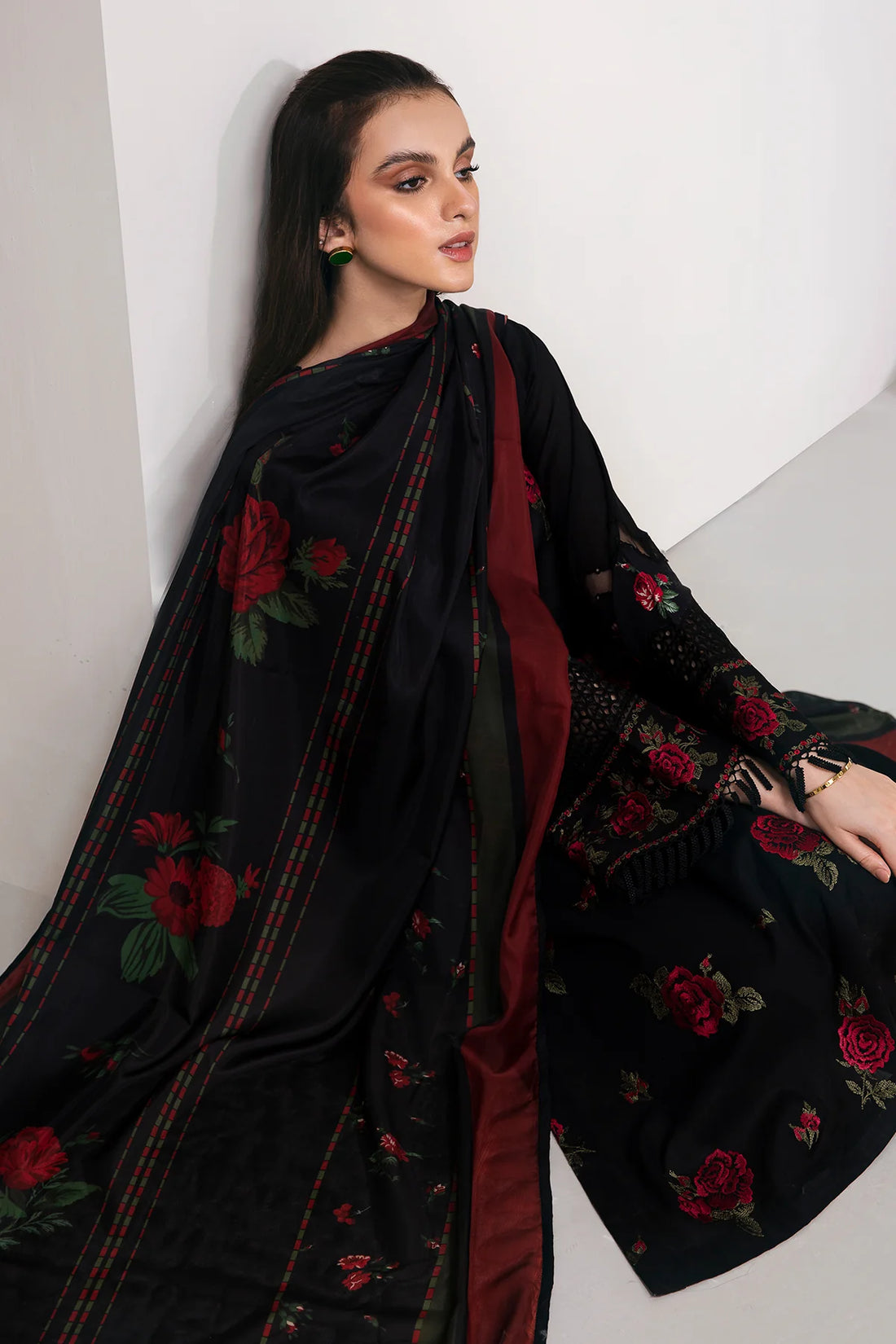 BAROQUE-3PC DHANAK EMBROIDERED SHIRT WITH COURTRAI PRINTED SHAWL AND TROUSER-BI-4004