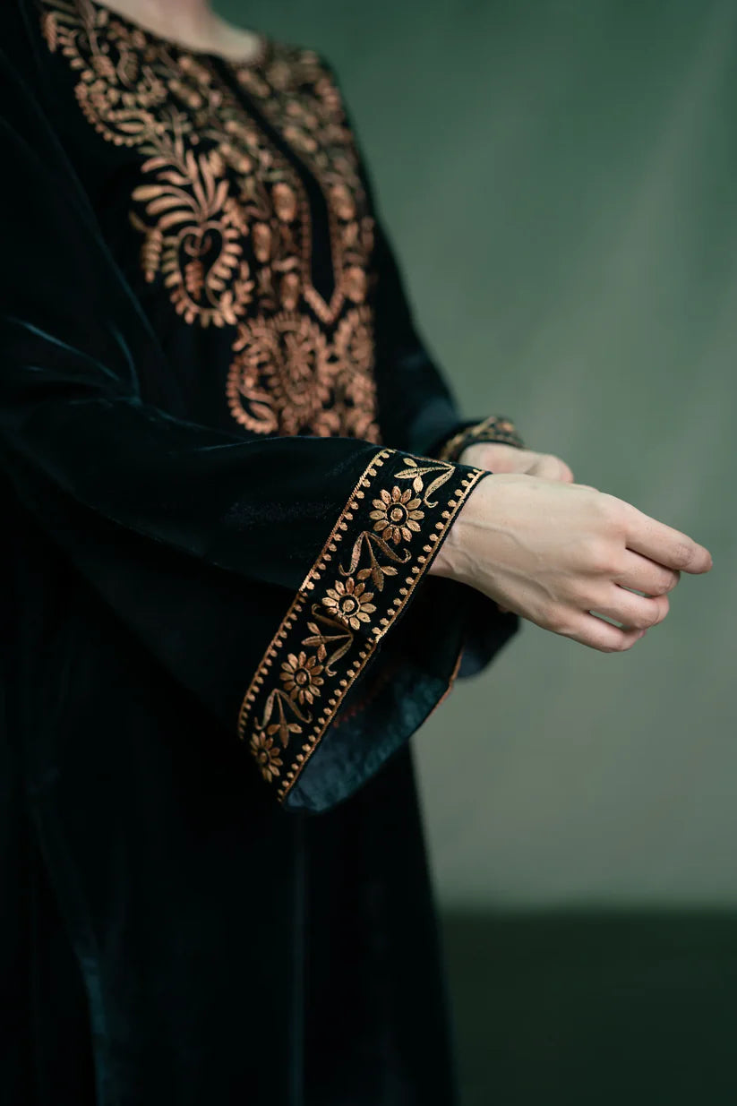 BRANDSINN - 2PC Velvet Heavy Embroidered Shirt With Velvet Heavy Embroidered Trouser -BI-4037