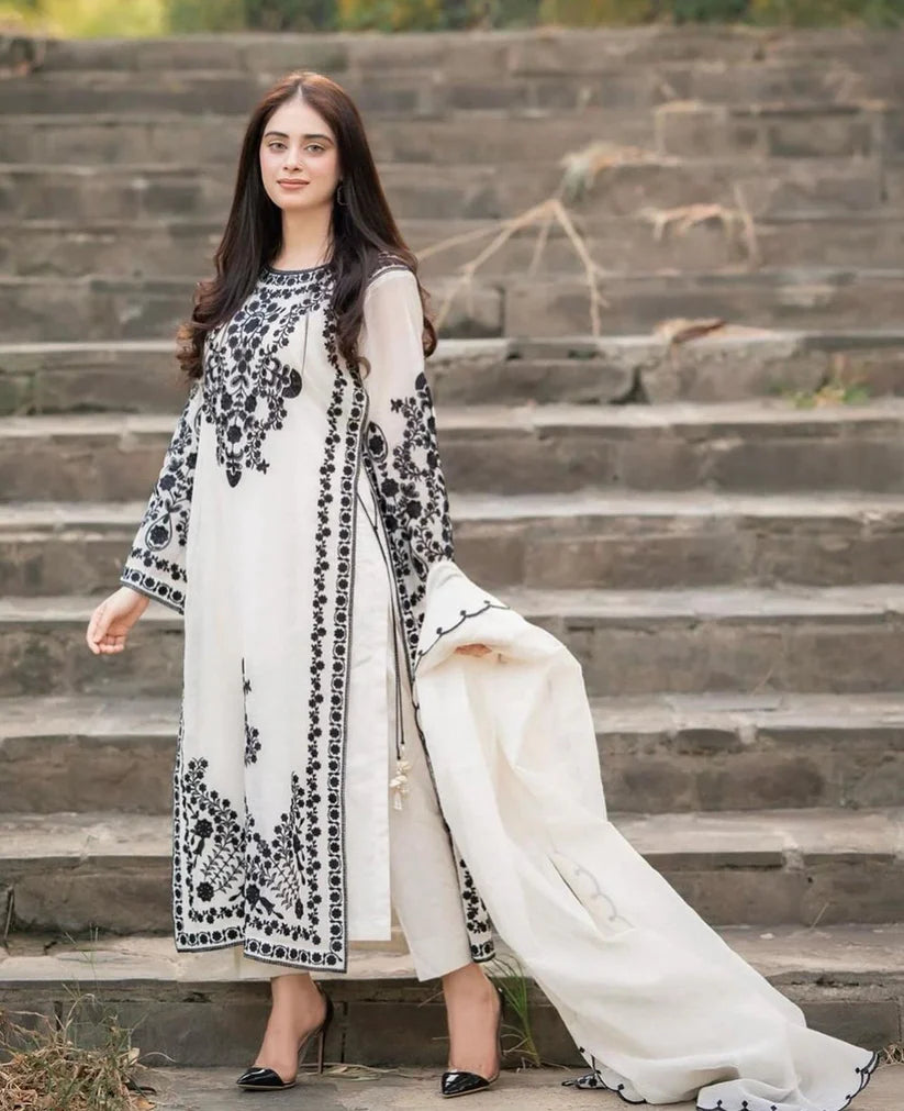 BrandsInn- LAWN 3PC EMBROIDERED SHIRT WITH ORGANZA EMBROIDERED DUPATTA WITH TROUSER-BI-347