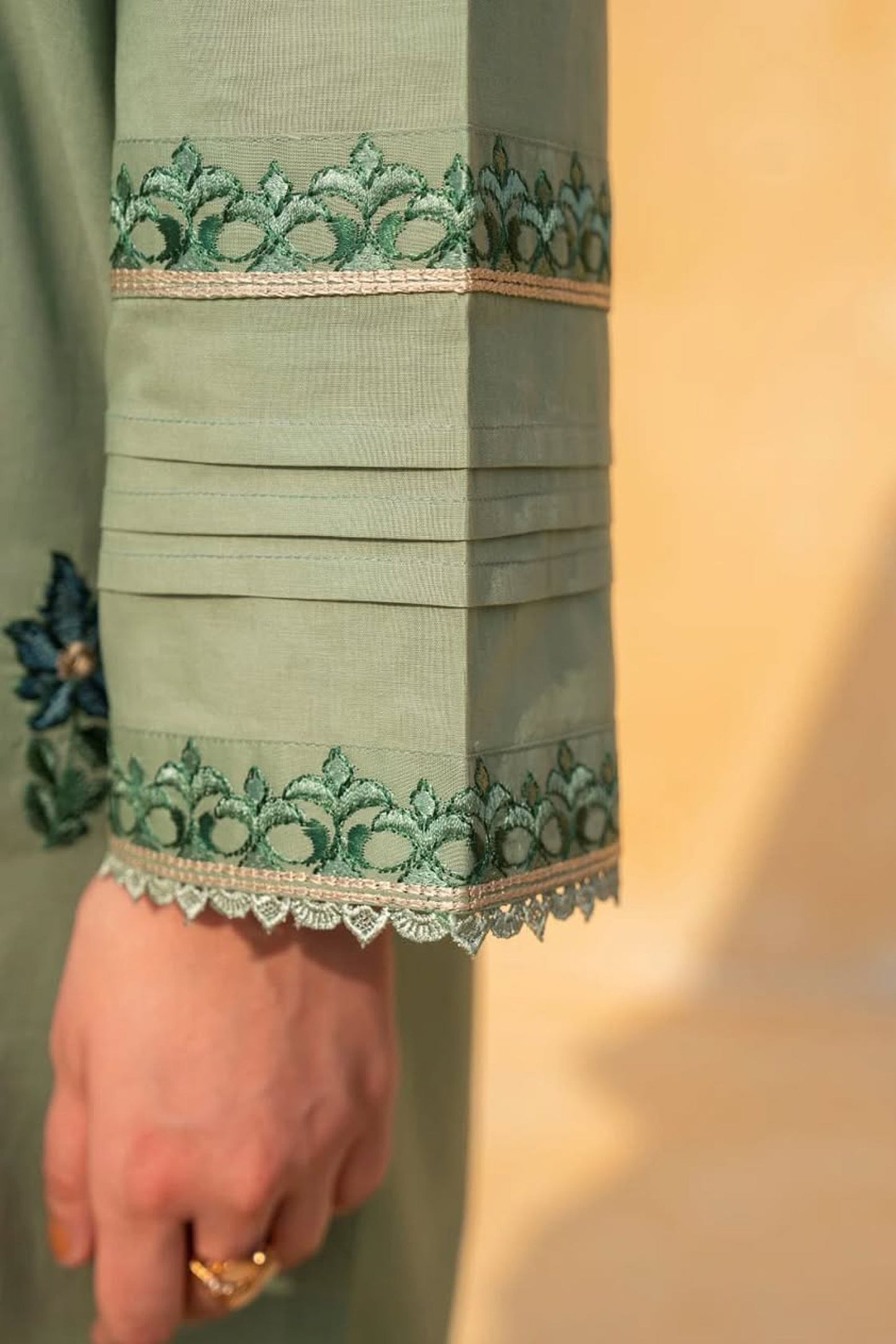 BrandsInn-3PC LAWN EMBROIDERED SHIRT WITH CHIFFON EMBROIDERED DUPATTA AND TROUSER-BI-318